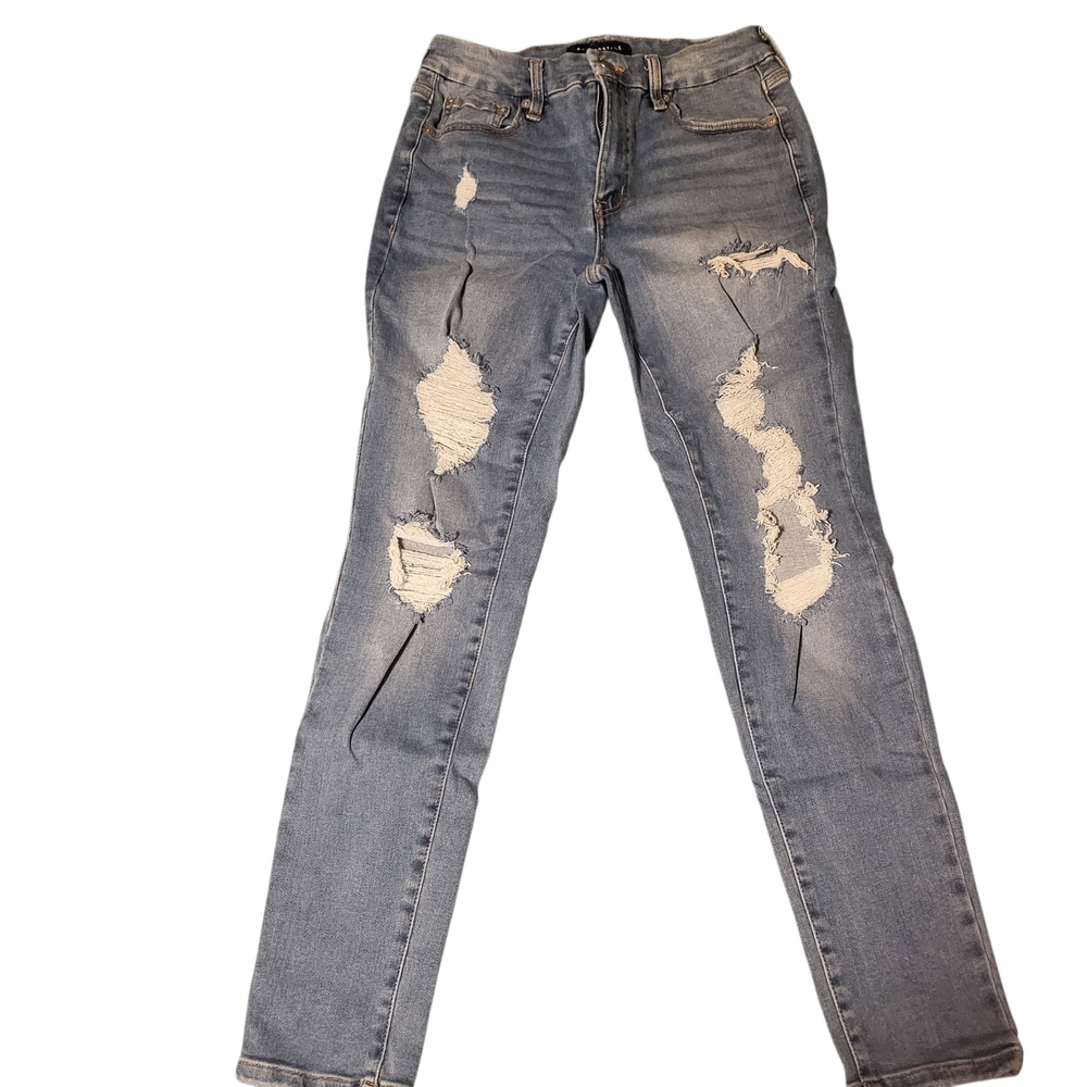Aeropostale Light Blue Distressed Jeans/ High rise Curvey Jegging